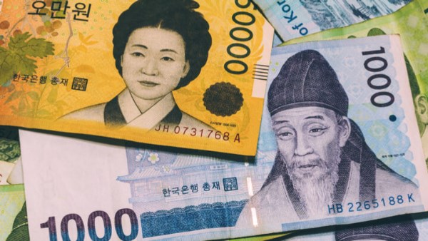 انخفاض سعر صرف الوون الكوري لأدنى مستوياته في 16 عامًا