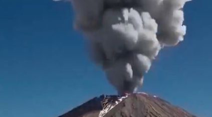 رماد بركان “هايلي غوبي” الإثيوبي يعرقل الرحلات الجوية في الهند