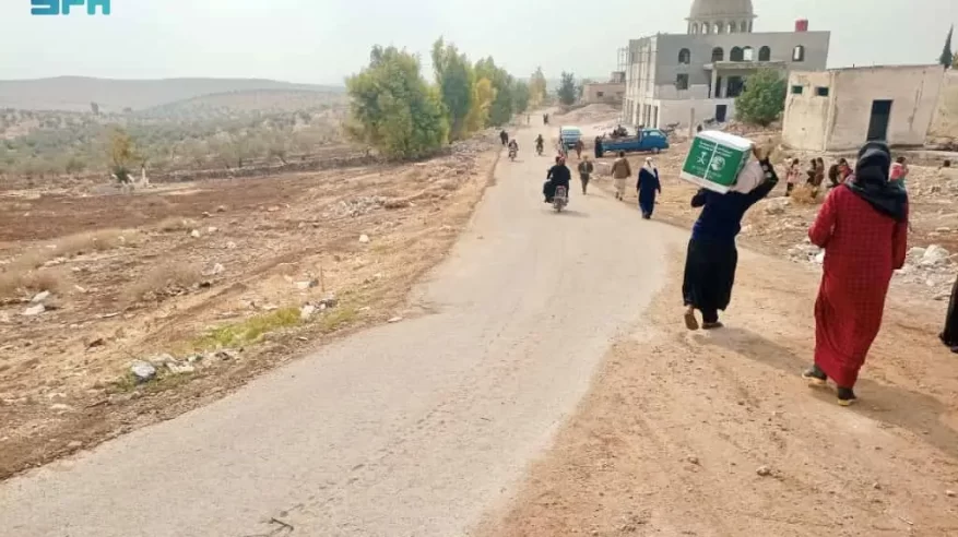 سلمان للإغاثة يوزّع 1.957 سلة غذائية في إدلب