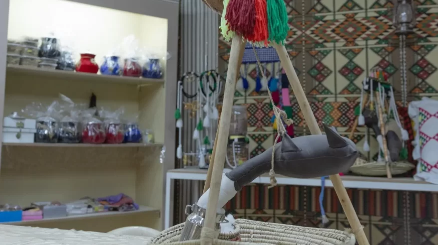 سوق عرعر الشعبي يستحضر عبق القرى ويجسّد أصالة البادية