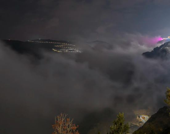 لقطات توثق الضباب الكثيف في الباحة