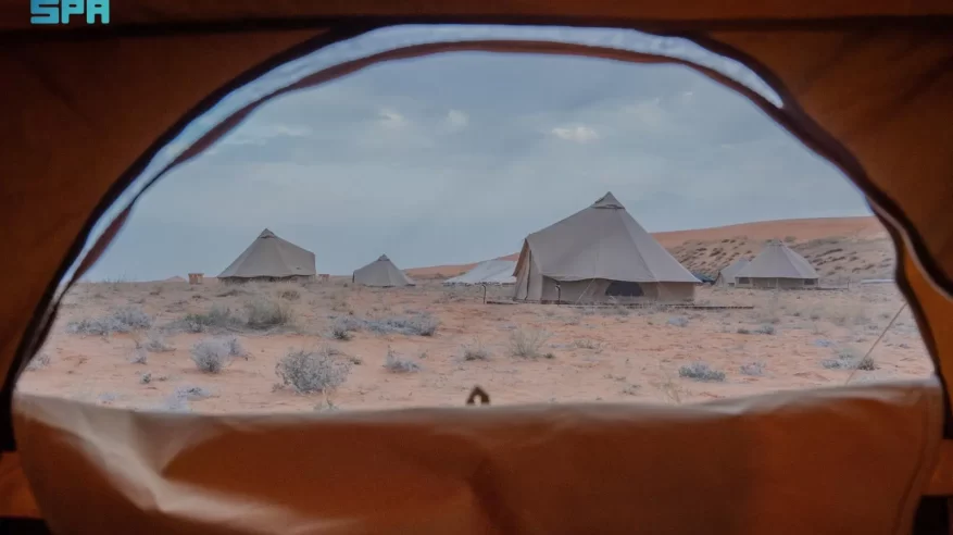 مخيم لينة.. تجربة سياحية بيئية متكاملة ضمن برامج هيئة تطوير محمية الإمام تركي