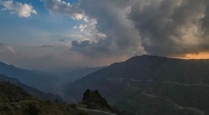 لقطات توثق أمطار الخير على الباحة