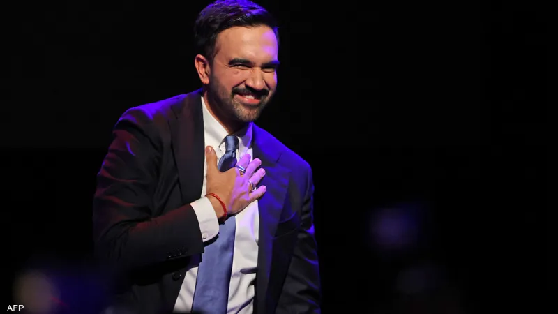 زهران ممداني يحسم سباق نيويورك.. أول عمدة مسلم ديمقراطي يقود المدينة