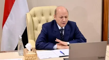 رئيس مجلس القيادة اليمني يعلن تشكيل لجنة عسكرية عليا تحت قيادة التحالف