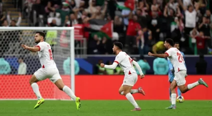 الأردن يهزم الإمارات ويتصدر المجموعة الثالثة بكأس العرب