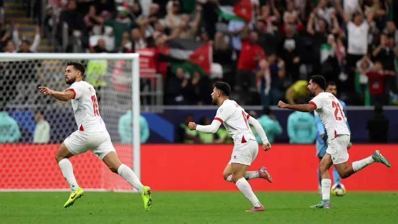 الأردن يهزم الإمارات ويتصدر المجموعة الثالثة بكأس العرب