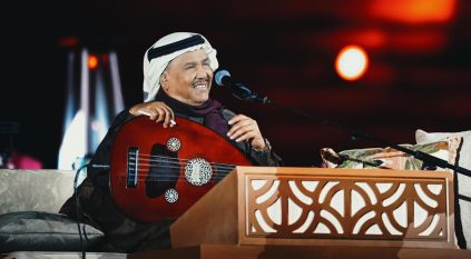 أمسيات شتوية باردة تجمع نجوم الغناء العربي لتعيد لوداي صفار في الدرعية حضوره الفني