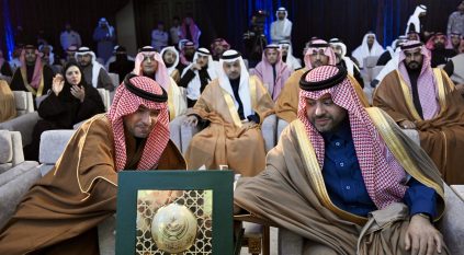 الحقيل يزور الحدود الشمالية ويدشّن مشاريع بـ400 مليون ريال