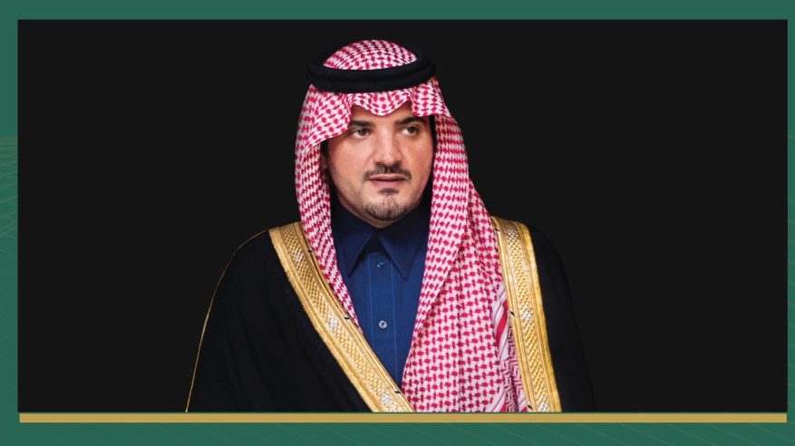 وزير الداخلية يجري اتصالًا هاتفيًّا بالجندي ريان آل أحمد ويطمئن على حالته الصحية بعد إصابته بالمسجد الحرام