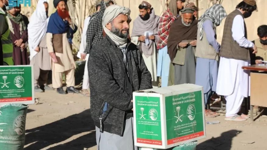 سلمان للإغاثة يوزّع 2.000 سلة غذائية في بغلان بأفغانستان