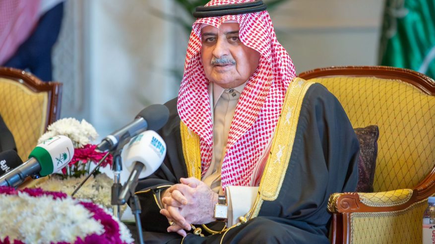 فهد بن سلطان يسلم 448 وحدة سكنية دعمًا للأسر المستفيدة من برنامج الإسكان التنموي