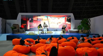 عرض مسرحي للأطفال بمعرض جدة للكتاب يبرز قيمة العمل والحِرفة التقليدية