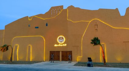 وزارة الداخلية وإمارات المناطق والقطاعات الأمنية تشارك في مهرجان الملك عبدالعزيز للإبل