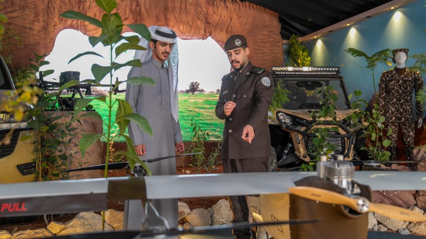 الأمن البيئي يشارك في واحة الأمن بمهرجان الإبل بأحدث التقنيات والآليات