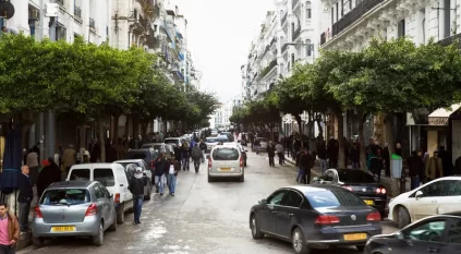 الجزائر تمنع تطبيقات النقل.. قرار يثير الجدل