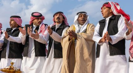 الدحة.. موروث تراثي يجسد هوية الشمال في جناح إمارة الحدود الشمالية بمعرض وزارة الداخلية