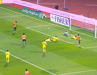 مباراة جنونية.. الفيحاء والحزم يتعادلان سلبيًا في دوري المحترفين