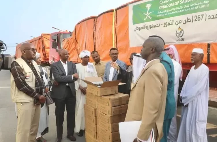سلمان للإغاثة يدشّن مشروع توزيع 267 طنًا من التمور في السودان