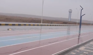 لقطات توثق هطول أمطار الخير على الجوف