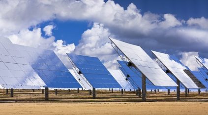 افتتاح أكبر مصنع لإنتاج الألواح الشمسية في دولة إفريقية