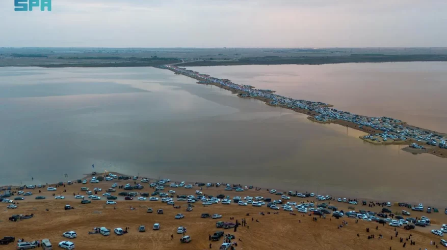 بحيرة العوشزية بعنيزة وجهة سياحية فريدة فماذا تعرف عنها؟ 