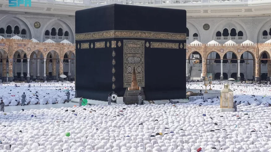 خطيب المسجد الحرام: ما أحوجنا إلى تكفير السيئات في زمن كثرت فيه الفتن وسهل وصولها عبر التقنية الحديثة