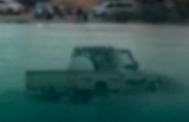 ضبط قائد مركبة ظهر في محتوى مرئي يعبر أحد الشعاب بمحافظة رماح