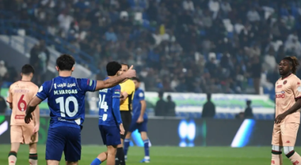 الخلود يفوز على الفتح بخماسية في دوري روشن