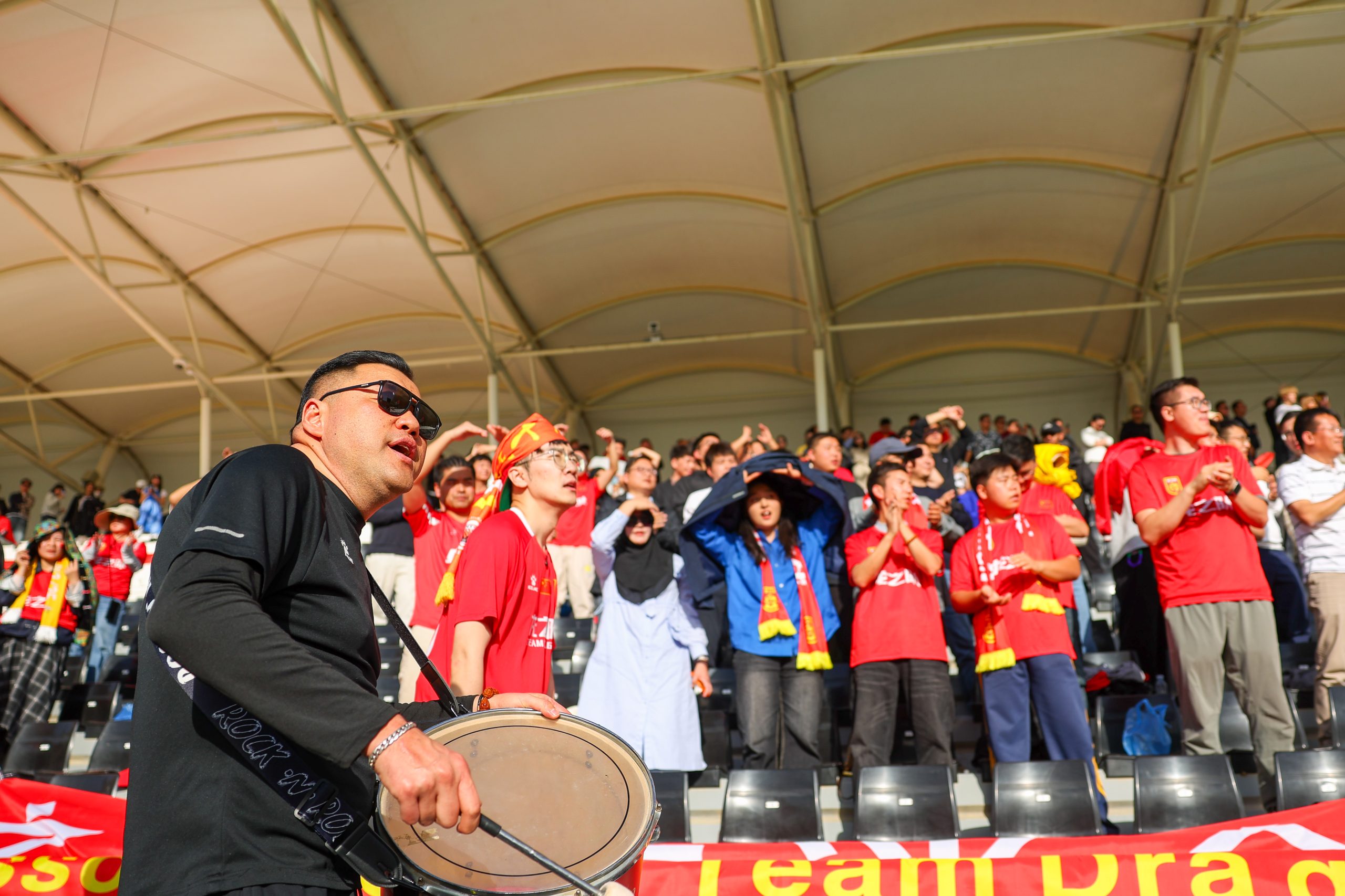 طبول صينية تشعل الحماس وتمنح مباريات كأس آسيا تحت 23 عامًا 2026 السعودية نكهة خاصة