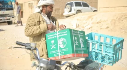 سلمان للإغاثة يوزّع 1.800 سلة غذائية في مديرية السوم بحضرموت