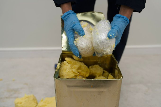 إحباط تهريب 269 ألف حبة من الإمفيتامين المخدر مُخبأة في إرسالية “مواد غذائية”