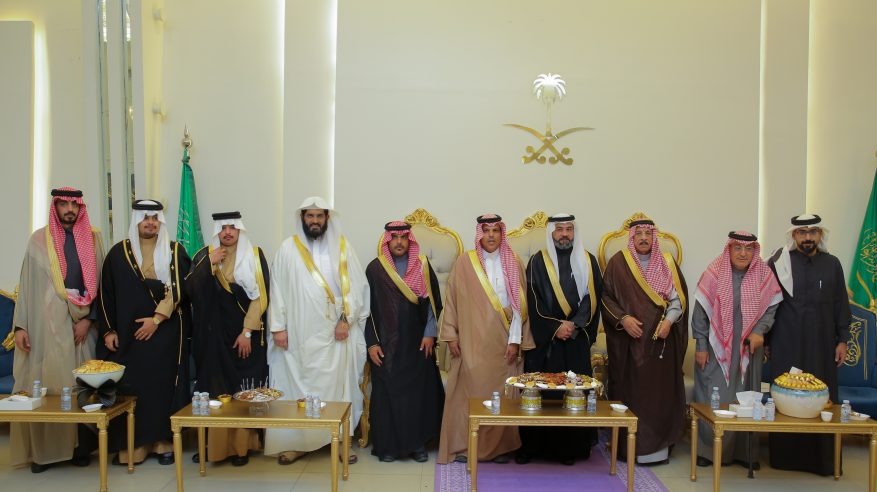 بحضور وتشريف سعود بن هذلول.. المحامي علي العنزي يقيم حفلًا بمناسبة حصوله على الماجستير بامتياز