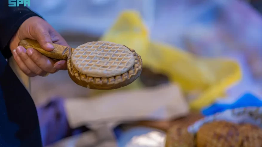 منتج “الكليجا”.. قيمة غذائية وتراث ثقافي يسطع في مهرجان الكليجا ببريدة