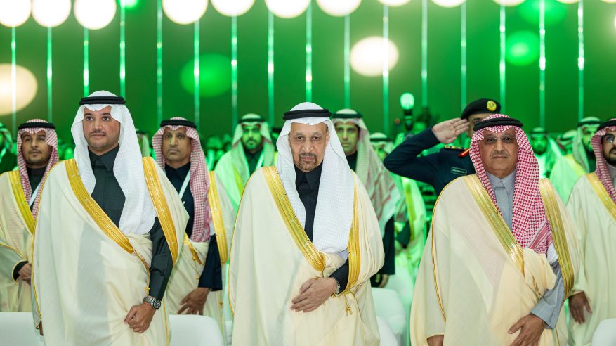 محافظ الأحساء يزور منتدى الاستثمار في التعليم والتدريب المُقام بالرياض