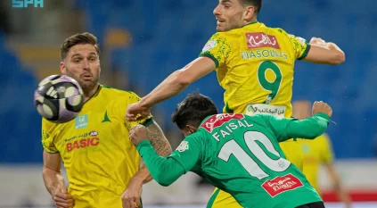 التعادل الإيجابي بهدفين لمثله بين النجمة والخليج في دوري روشن