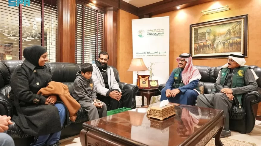 سلمان للإغاثة يتكفّل بعلاج طفلٍ فلسطيني قادم من غزة مصابٍ بورمٍ في الجهاز الليمفاوي بالأردن