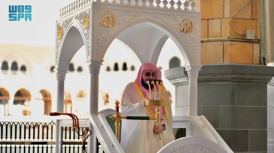 الشيخ بندر بليلة في خطبة المسجد الحرام: للنفس إقبالًا وإدبارًا وإيابًا وفرارًا وعلاجها في كتاب الله وسنة رسول الله