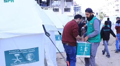 سلمان للإغاثة يقيم مخيمًا جديدًا لإيواء الأسر العائدة إلى مدينة غزة