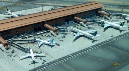 مطار الملك عبد العزيز الدولي أول مطار في السعودية ينفذ عمليات الإقلاع المتقاطع