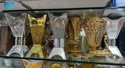 المباخر المكية.. صناعة يدوية تواكب العصر وتحفظ الأصالة