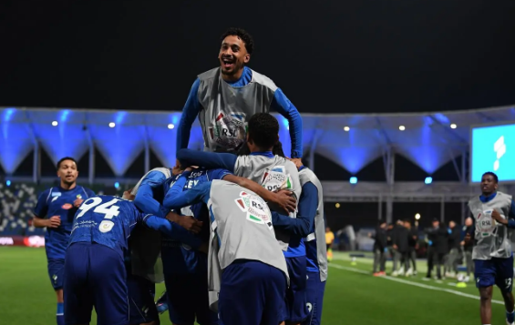 الفتح يتجاوز الرياض بثلاثية نظيفة في دوري روشن