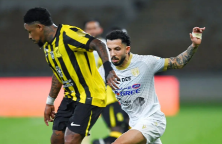 الاتحاد يتغلّب على التعاون في دوري روشن