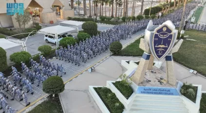 كلية الملك فهد الأمنية تنفذ المشروع السنوي للسير الطويل للعسكريين والطلبة