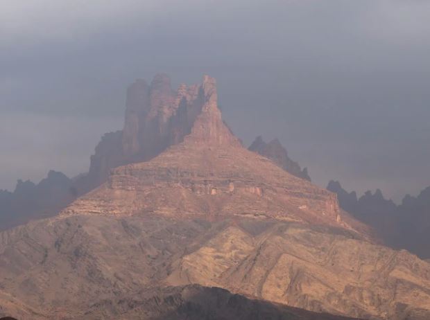 لقطات لهطول أمطار الخير على منطقة تبوك