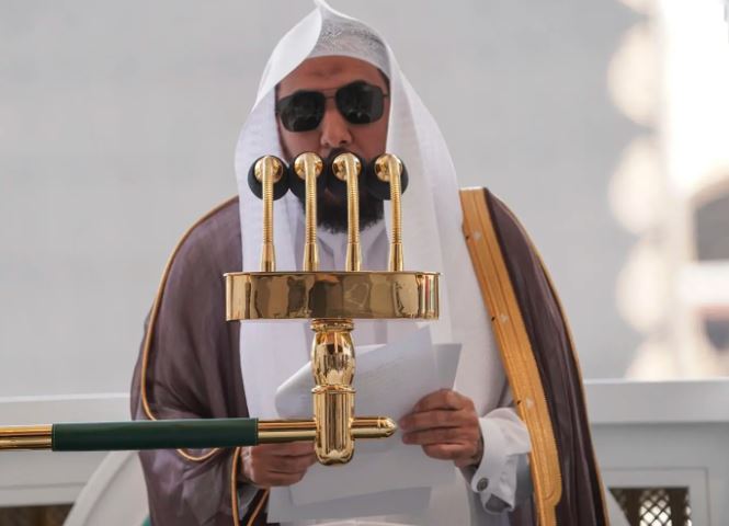 الشيخ الجهني في خطبة الجمعة بالمسجد الحرام: أيقظوا نفوسكم من غفلاتها وخذوا بها إلى طريق نجاتها