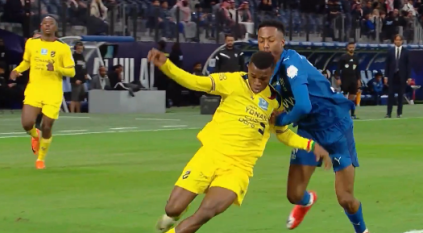 دوري روشن.. الهلال يعزز صدارته بثلاثية نظيفة في شباك الحزم