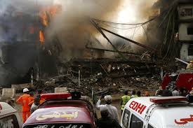 ارتفاع الوفيات جراء حريق بمركز تجاري في باكستان إلى 14 شخصًا