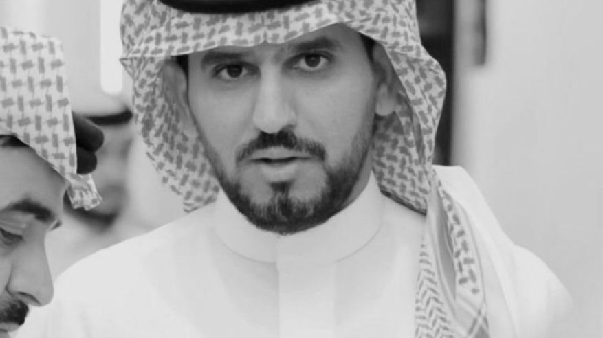 وفاة المؤثر دخيل آل عاطف بعد نحو شهر من إصابته بحادث مروري