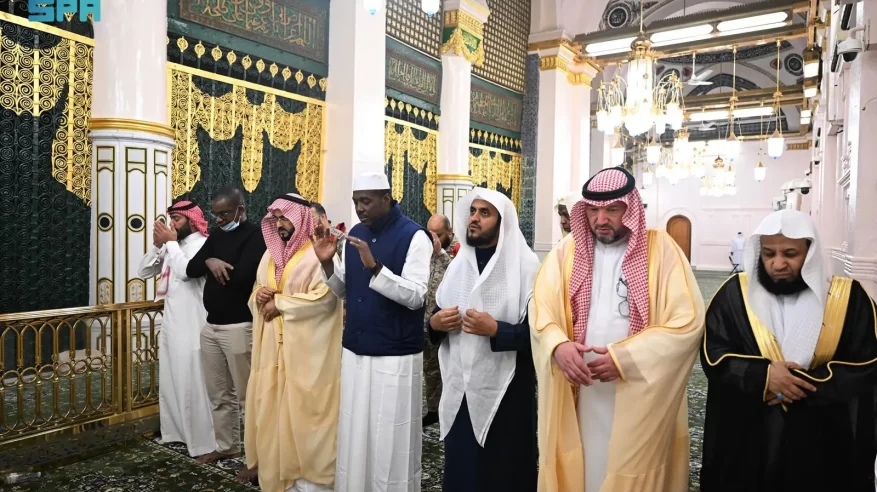 رئيس وزراء مالي يزور المسجد النبوي